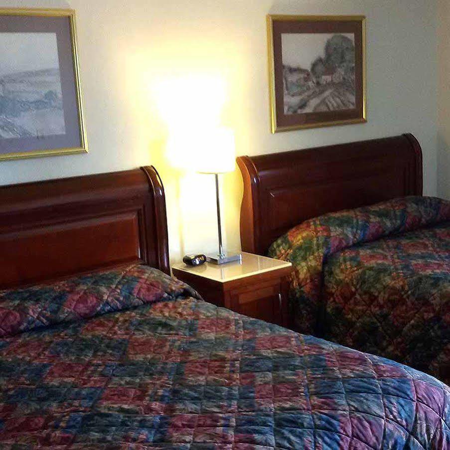 Hotel Blue Top Inn Stevens Point Luaran gambar